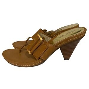 Michael Kors Y2K Vibe Gold Buckle Strap Detail Sandals Cone Kitten Heel N Cognac